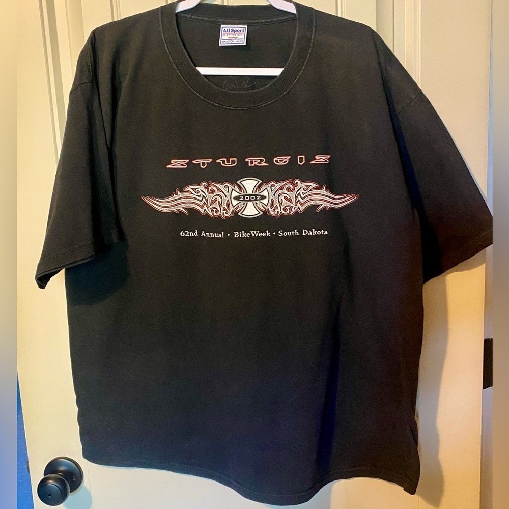 2002 Sturgis 62nd Annual Bike Week South Dakota Black Short Sleeve T-shirt